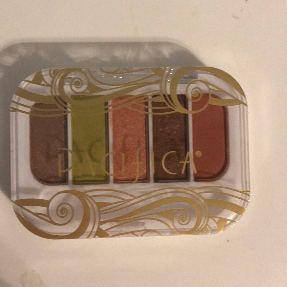 eyeshadow